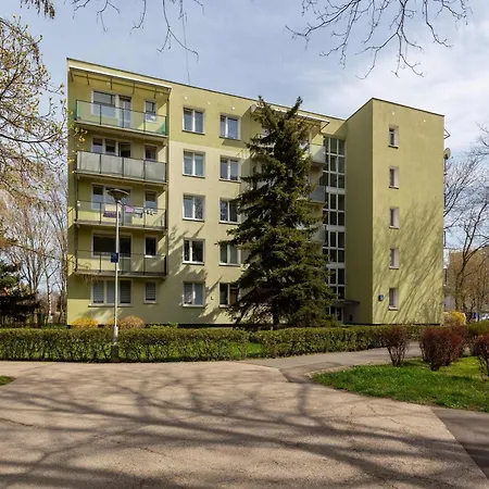 Cosy & Bright With Parking By Renters Warsaw