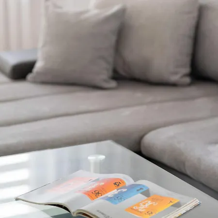 Cosy & Bright With Parking By Renters * Warsaw