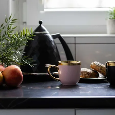 Cosy & Bright With Parking By Renters Apartment Warsaw
