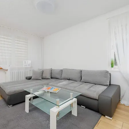 Cosy & Bright With Parking By Renters * Warsaw
